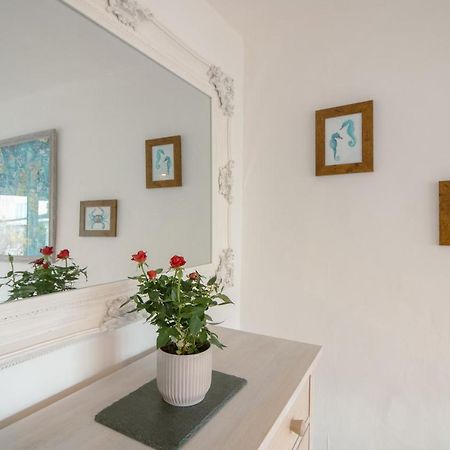 Cormorant- Sea View, Couples Retreat Villa Бриксам Екстериор снимка