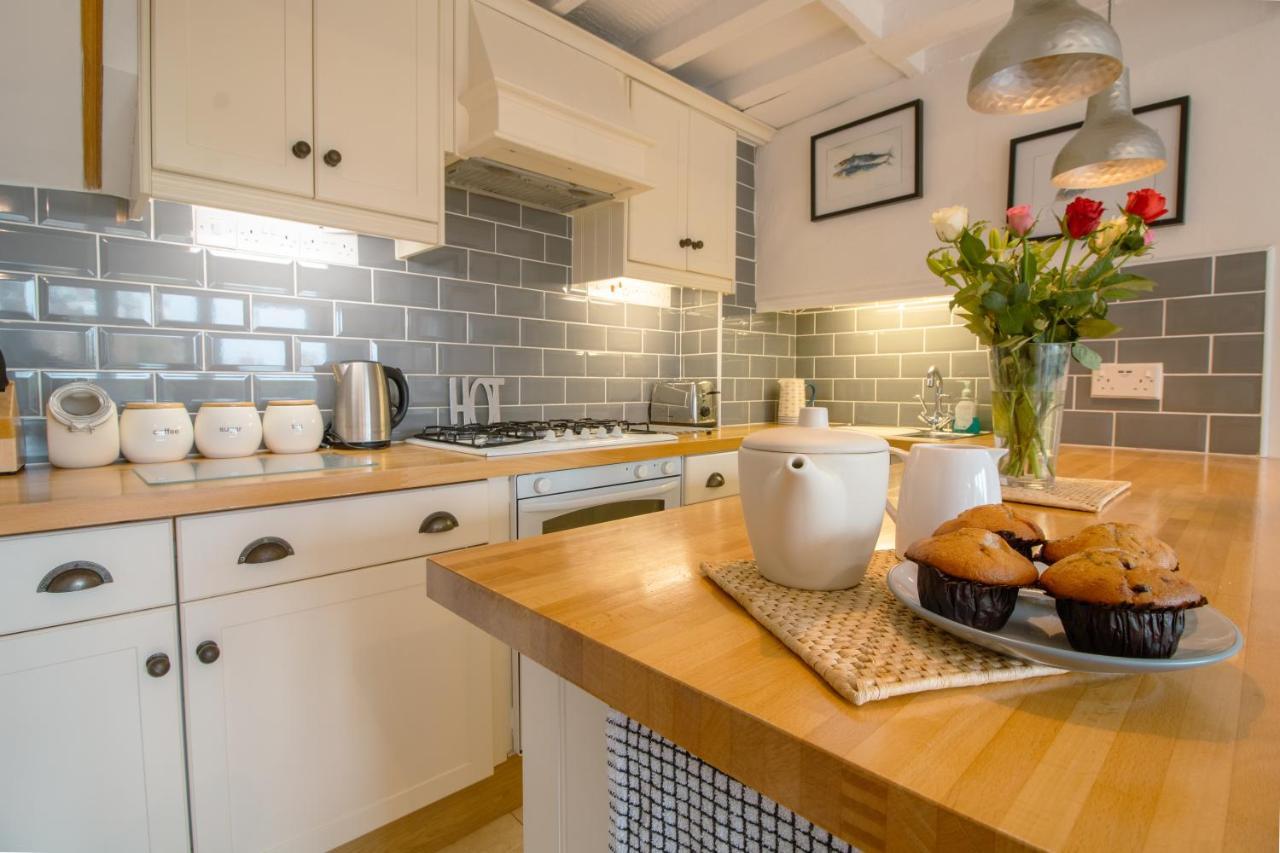 Cormorant- Sea View, Couples Retreat Villa Бриксам Екстериор снимка